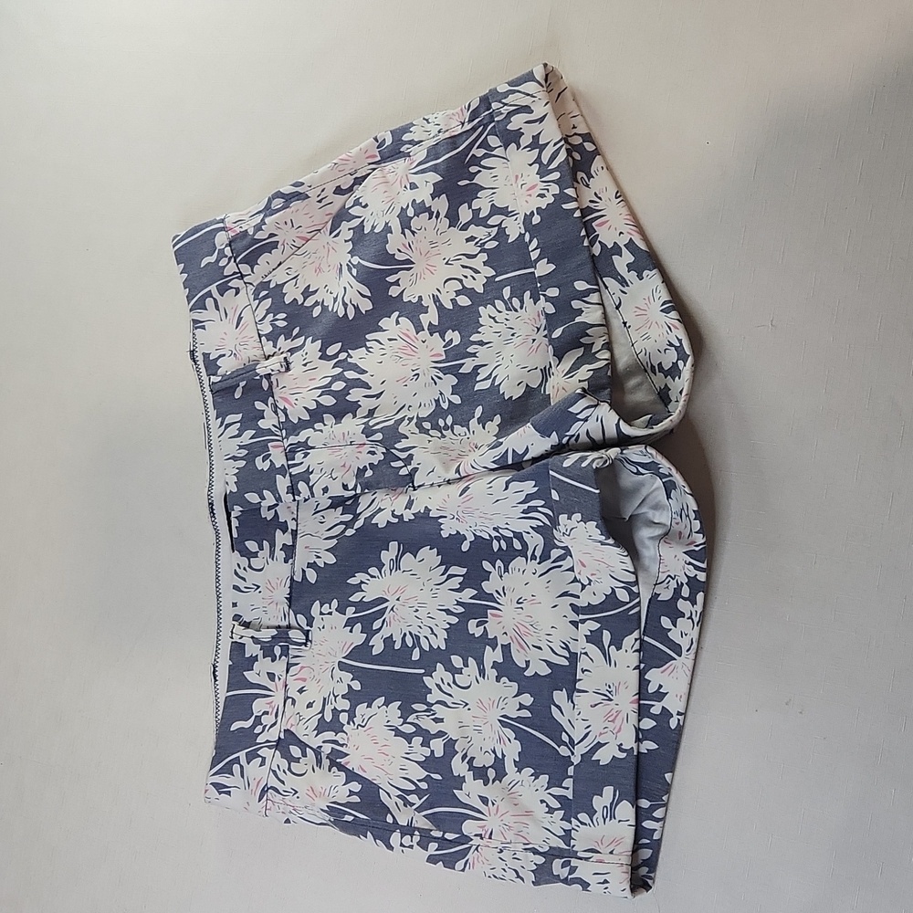 Dear John Floral Cuffed Shorts. Size 30 (10) - Picture 2 of 9